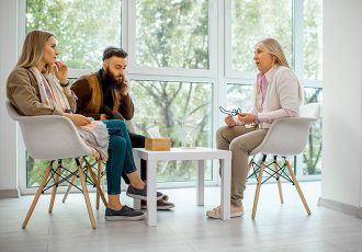 PSICOLOGA-ZERO-BRANCO-2